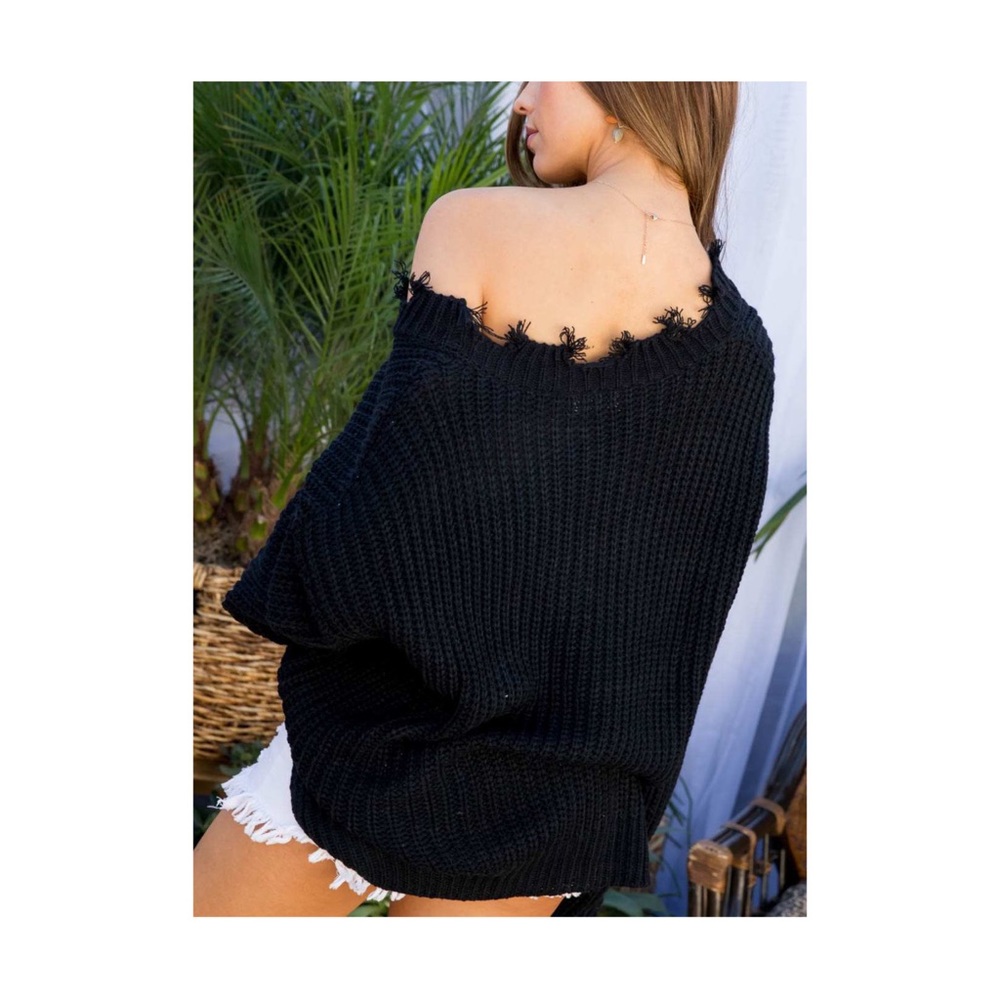 NWT Distressed V-Neck Oversized Sweater - Picture 4 of 4